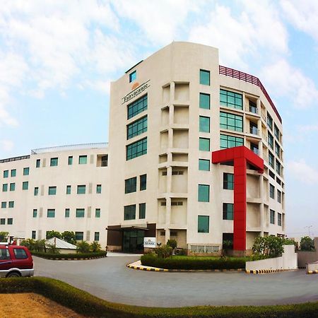 Fairvacanze Inns And Suites Sonipat Exterior photo