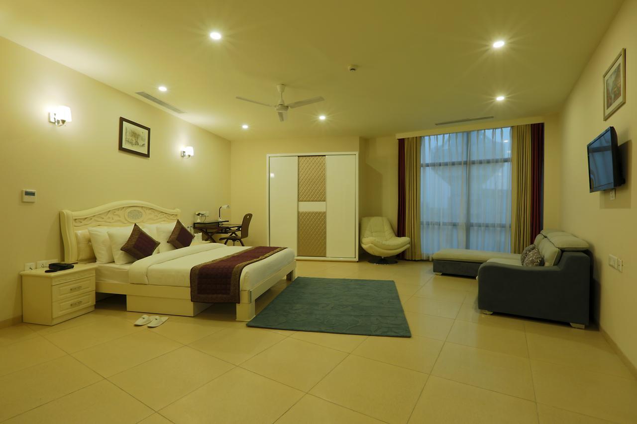 Fairvacanze Inns And Suites Sonipat Exterior photo